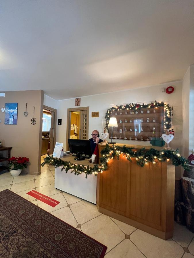 Santa Maria Ad Nives Hotel Canazei Buitenkant foto