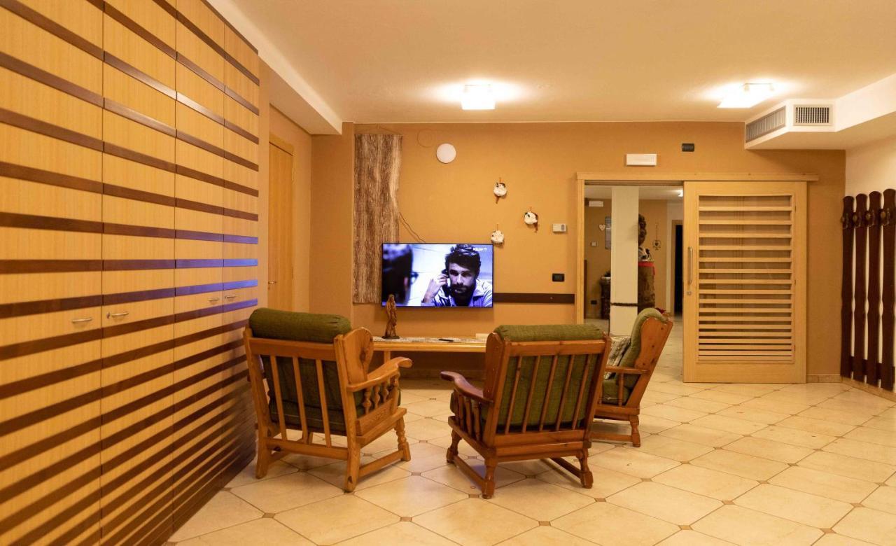 Santa Maria Ad Nives Hotel Canazei Buitenkant foto