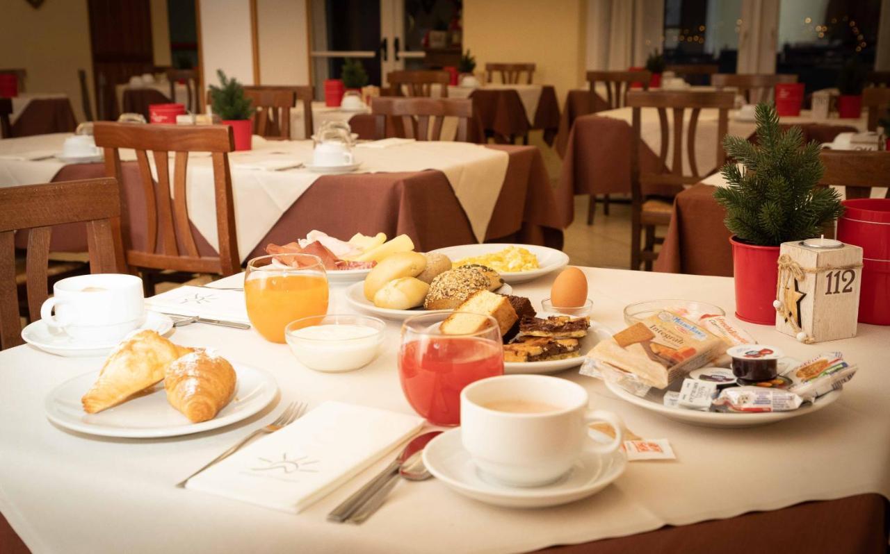 Santa Maria Ad Nives Hotel Canazei Buitenkant foto